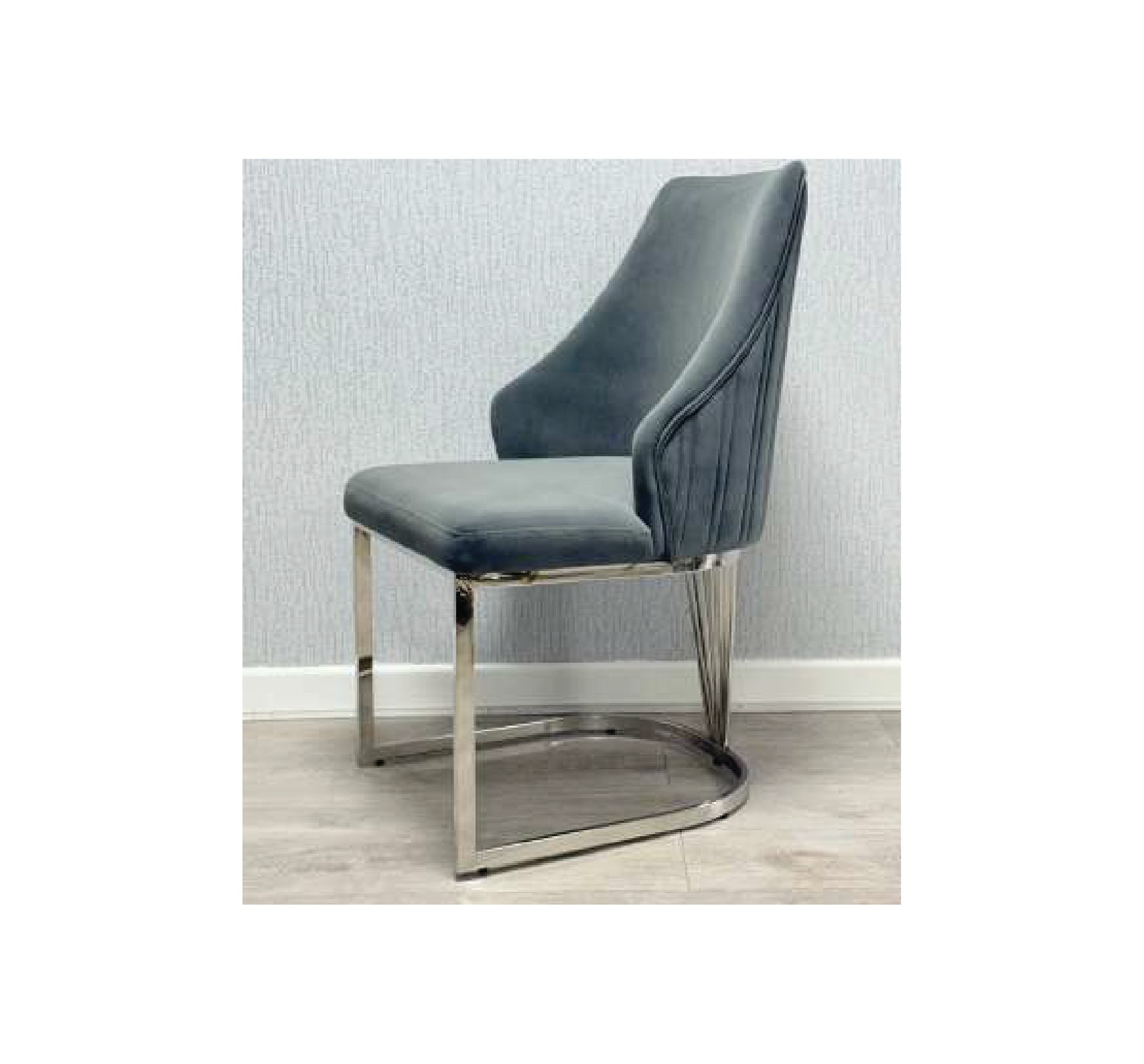 SOFIA CREAM DINING TABLE with LASCO CHAIRS